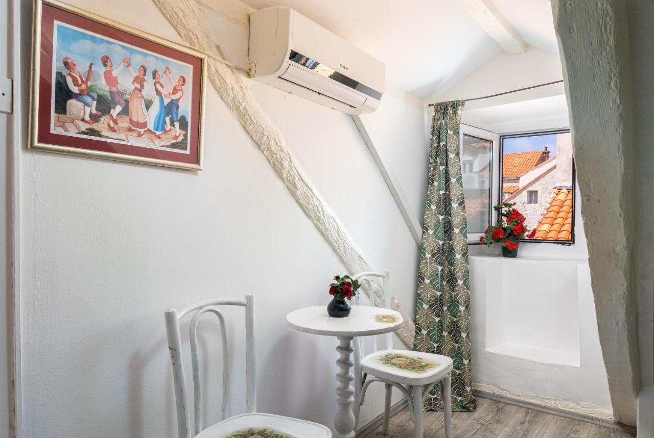 Old Town Baroque Palace Accommodation Dubrovnik Luaran gambar